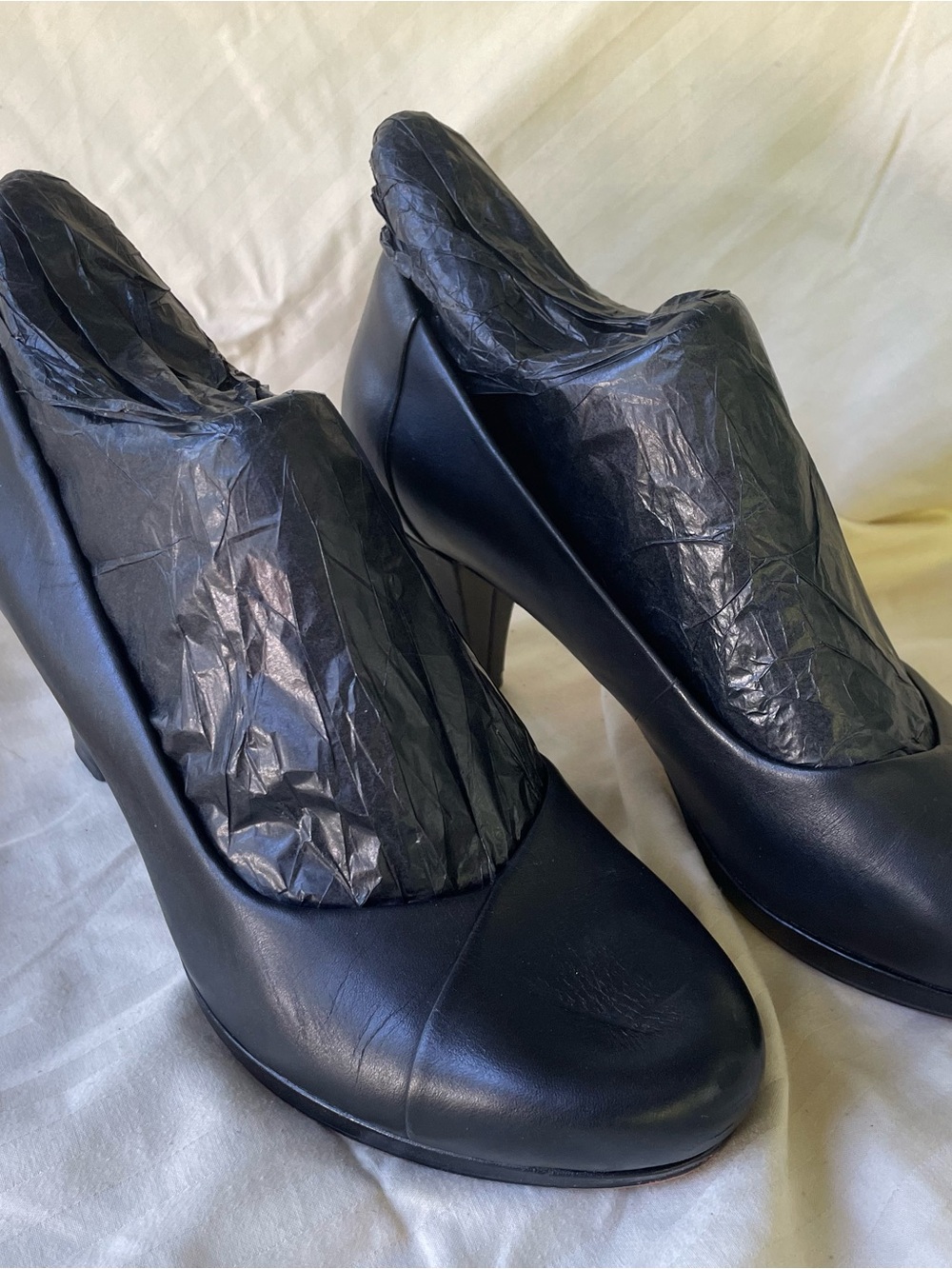Clark’s Black Leather Platform Pumps
